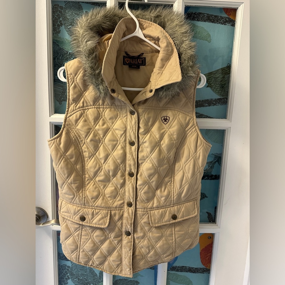 Ariat Women's Beige Quilted Vest with Faux Fur attachable hood